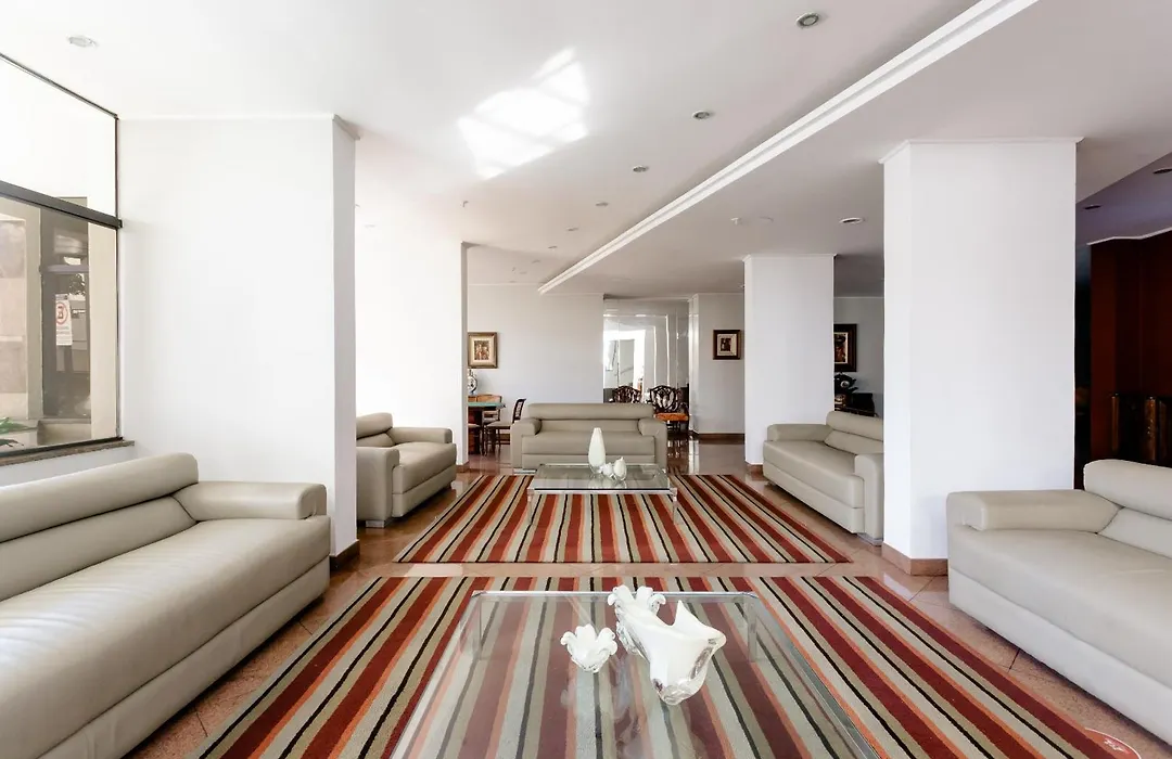 Hotel Carlton Plaza-1
